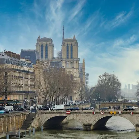 Διαμέρισμα Oniri - Serviced Notre Dame - Quai Des Grands Augustins Παρίσι